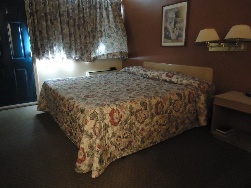 Canadian Motor Hotel Sault Ste. Marie Buitenkant foto