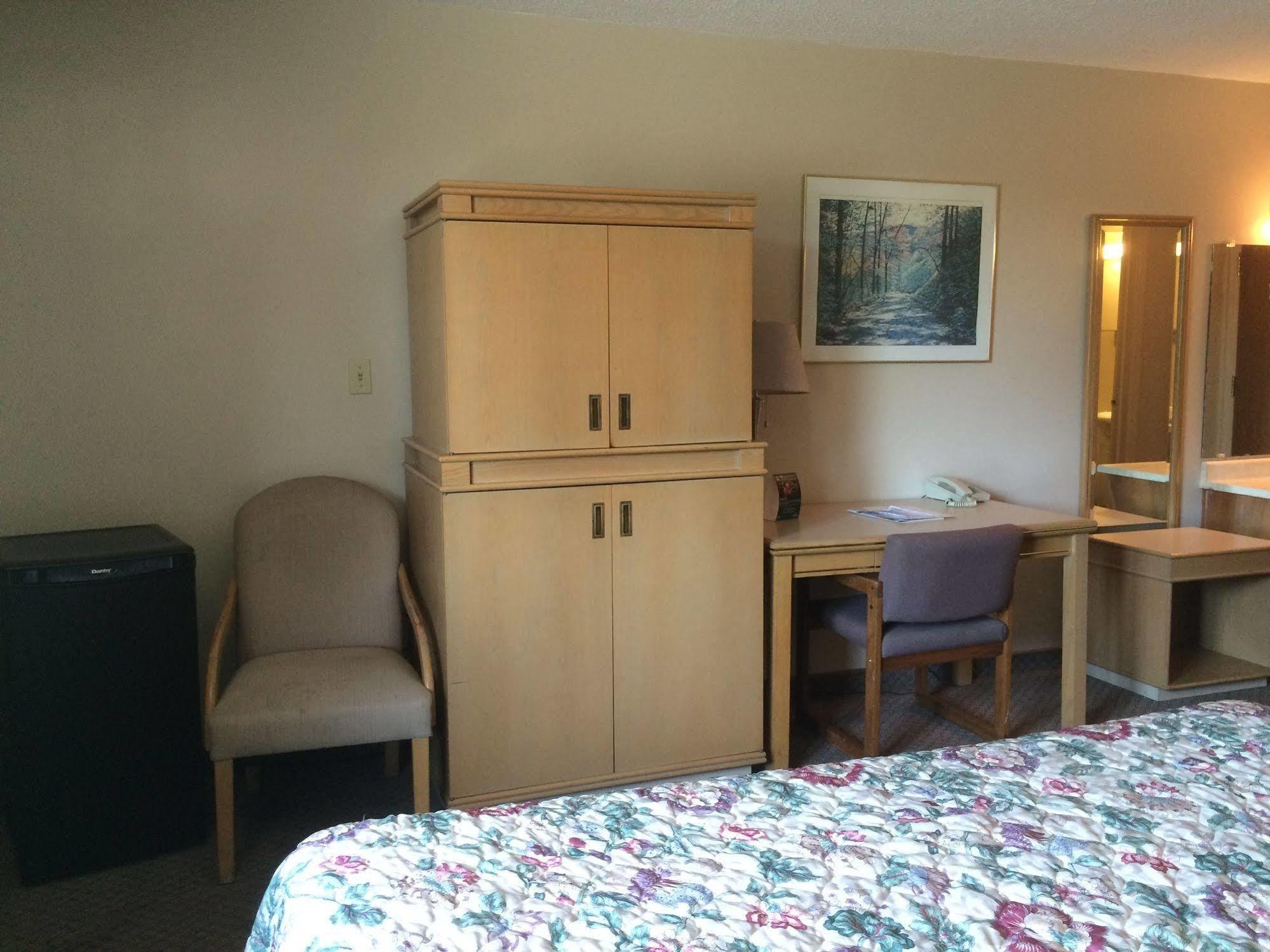 Canadian Motor Hotel Sault Ste. Marie Buitenkant foto